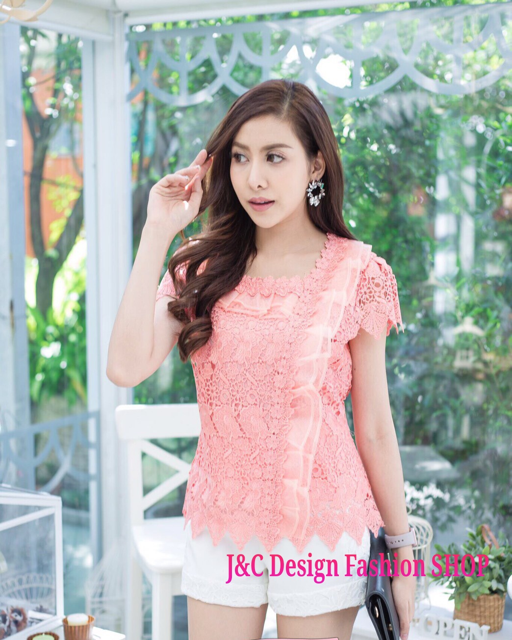 เสื้อลูกไม้สไตน์เกาหลีสีโอรส เสื้อลูกไม้สไตน์วัยรุ่นสีโอรส เสื้อผ้าไทยใส่กับผ้าซิ่น เสื้อผ้าฝ้ายใส่กับผ้าถุงสีเทา เสื้อลูกไม้ใส่ผ้าซิ่น เสื้อลูกไม้พาดาแขนสั้นสีโอรส