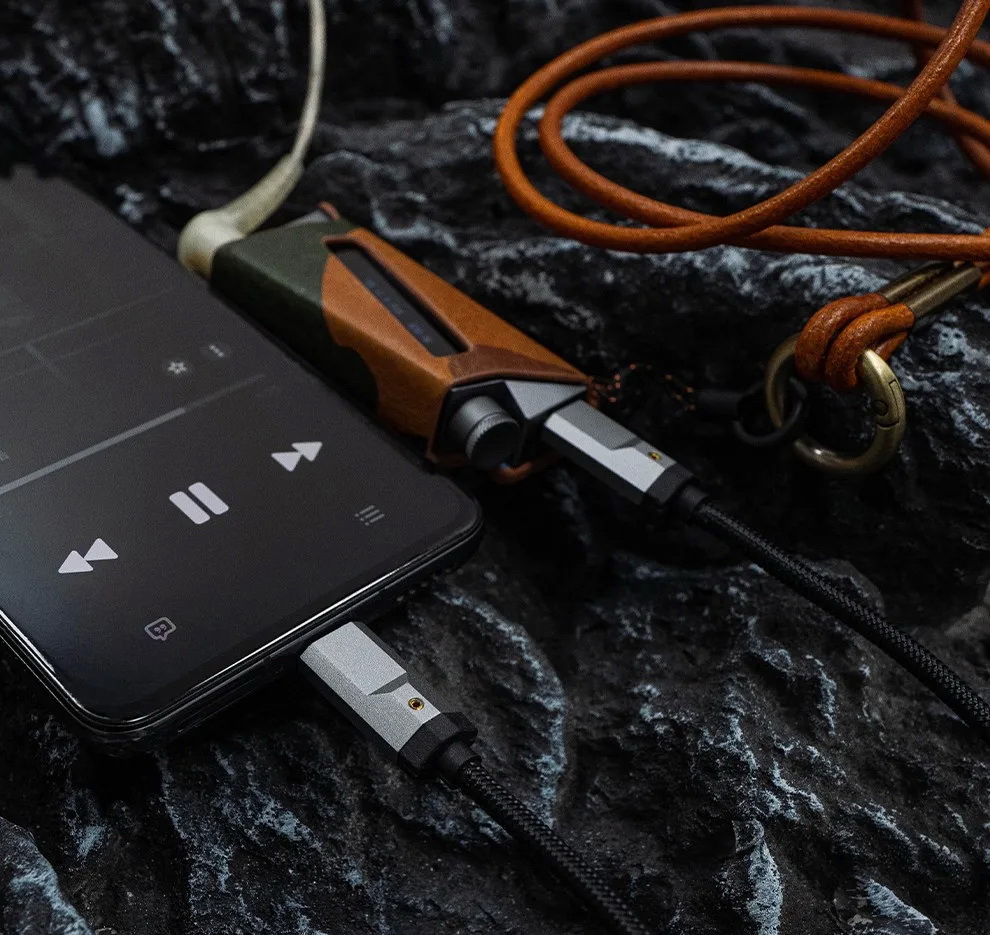 luxury & precision WP1L สาย OTG USB การบิดเบือนต่ำ ทำให้เสียงโปร่งใสมากขึ้น ความยาวสาย 60 ซม. ประกันศูนย์ไทย