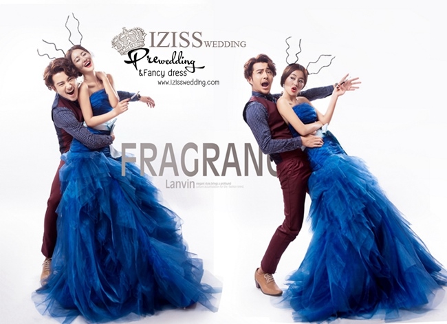 PW338-**พรีออเดอร์เฉพาะชุดผญ.ค่ะ**ชุดคู่ถ่ายพรีเวดดิ้ง (prewedding dress) & ชุดแต่งงานแฟนซี (Fancy wedding dress)ชายหญิง "ธีมสีน้ำเงิน"