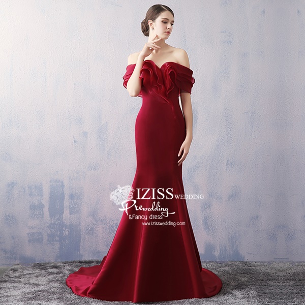 PW486- **พรีออเดอร์ค่ะ**ชุดแต่งงานแฟนซี ชุดเดรสสีแดง ชุดถ่ายพรีเวดดิ้ง (prewedding dress) & ชุดแต่งงานแฟนซี (Fancy wedding dress) "ธีมสีแดง"