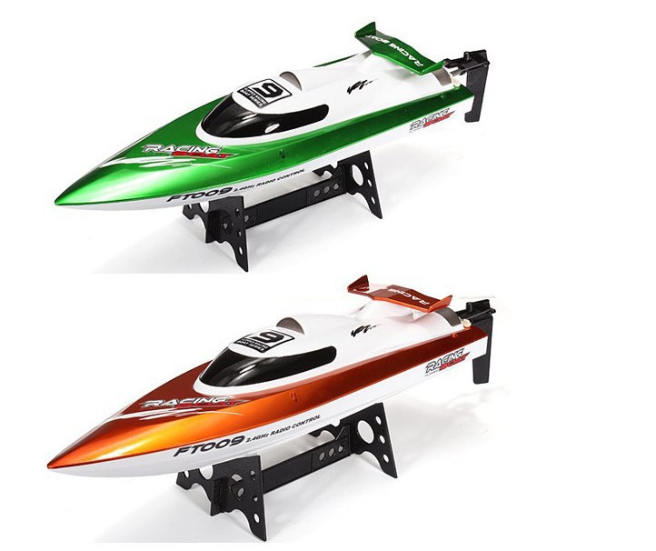 FT009 เรือบังคับ