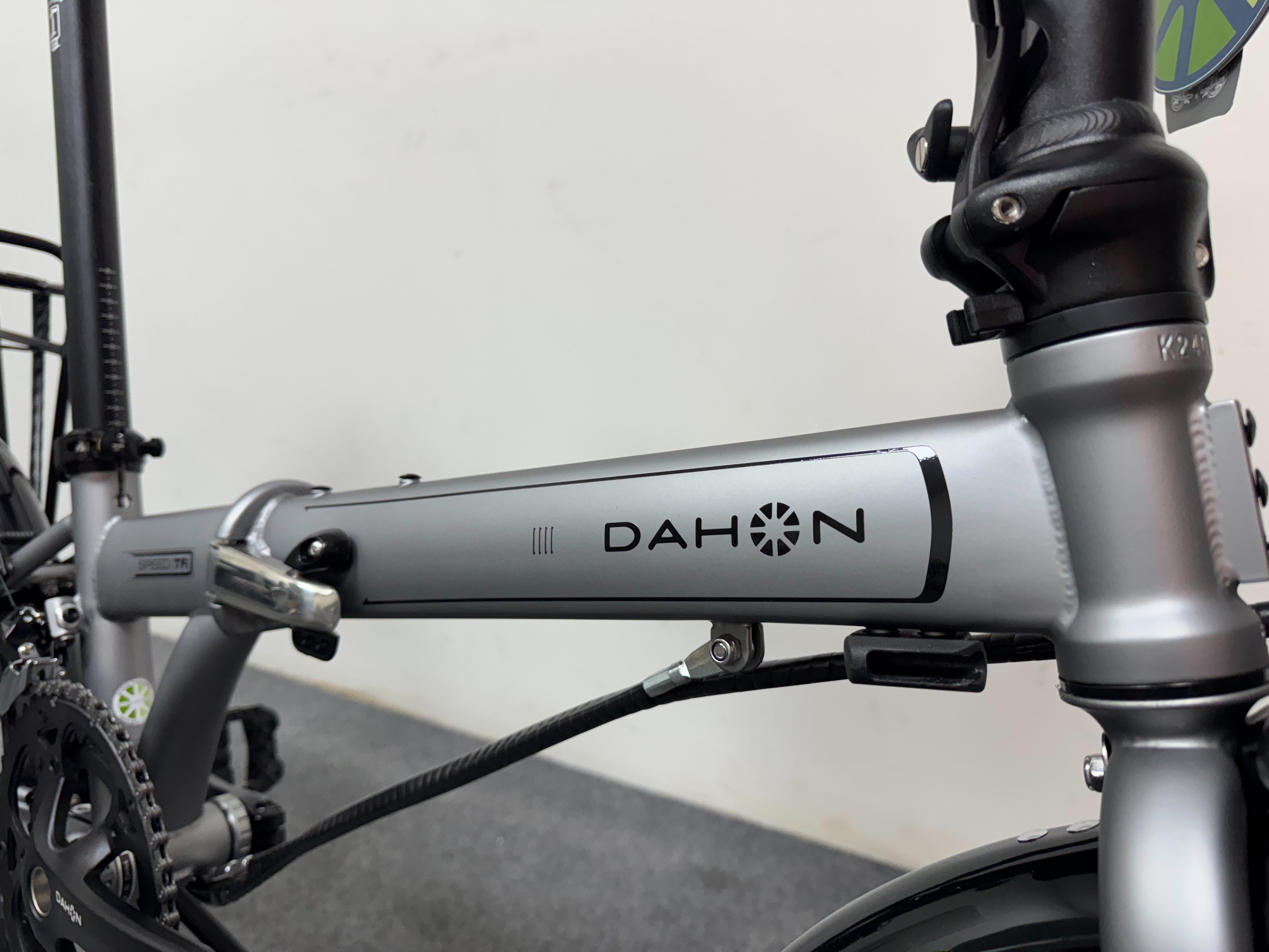 DAHON : Dahon Speed TR ( Touring ) จักรยานพับได้ เฟรมโครโมลี่ สายทัวริ่ง 18 สปีด ล้อ 20"406 พร้อมอุปกรณ์เต็มคัน