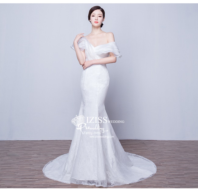 BR153 **พรีออเดอร์**ชุดแต่งงาน&ชุดเจ้าสาวแบบยาวสีขาวเกรดพรีเมี่ยม เปิดไหล่ มีแขน หรูหราน่ารัก สวยโดดเด่นไม่ซ้ำใคร