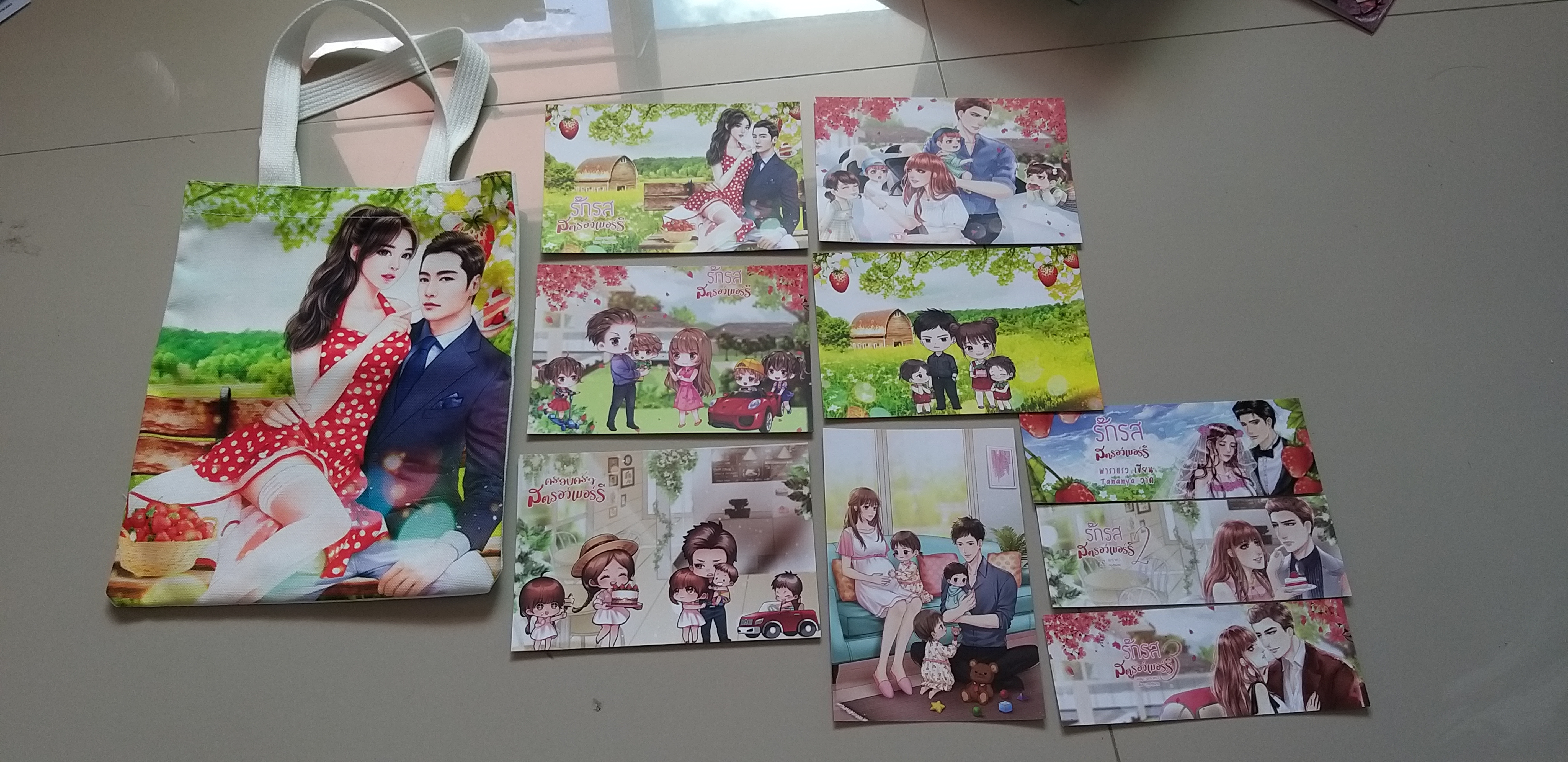 โปส+ที่คั่น+กระเป๋า รักรสสตรอเบอร์รี่
