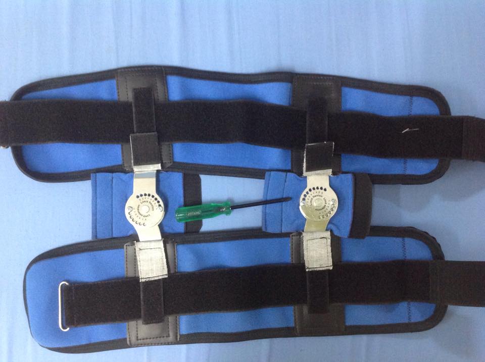 อุปกรณ์พยุงเข่าปรับองศาได้แบบสั้น ประคองเข่าปรับมุม พยุงเข่าแกนอลูมิเนียม [Hinge Knee Support]