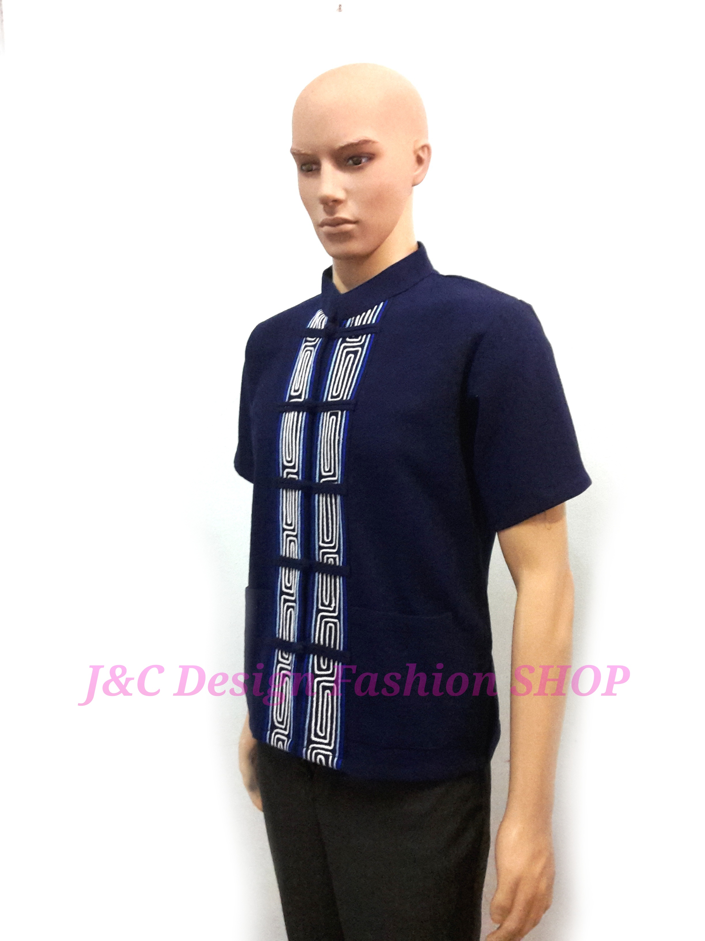 เสื้อผ้าไทยชายม้อฮ้อม เสื้อผ้าฝ้ายชายแต่งผ้าขลิบลายและปักผ้า เสื้อผ้าพื้นเมืองชายแต่งงานปักผ้า