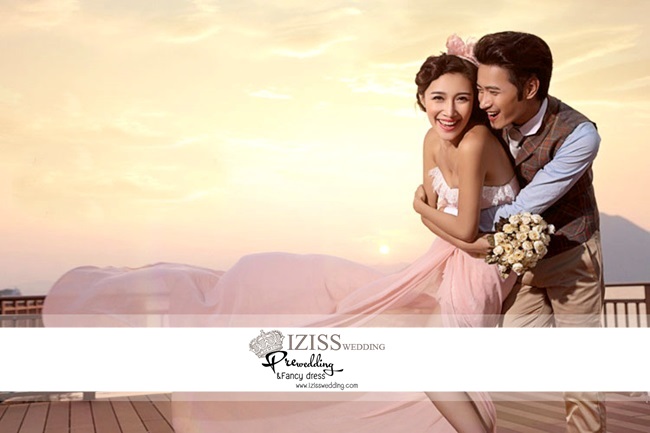 PW029 - **เลิกผลิตค่ะ** ชุดคู่ถ่ายพรีเวดดิ้ง (prewedding dress) & ชุดแต่งงานแฟนซี (Fancy wedding dress)ชายหญิง "ธีมสีชมพู-น้ำตาล"