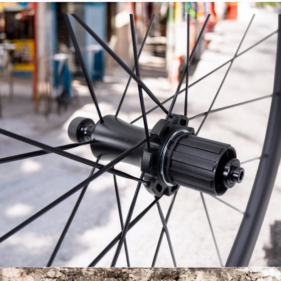 Superteam 38mm Matte Carbon Wheelset 700C ขอบงัด 25 mm ดุม Superteam QR โม่ Shimano