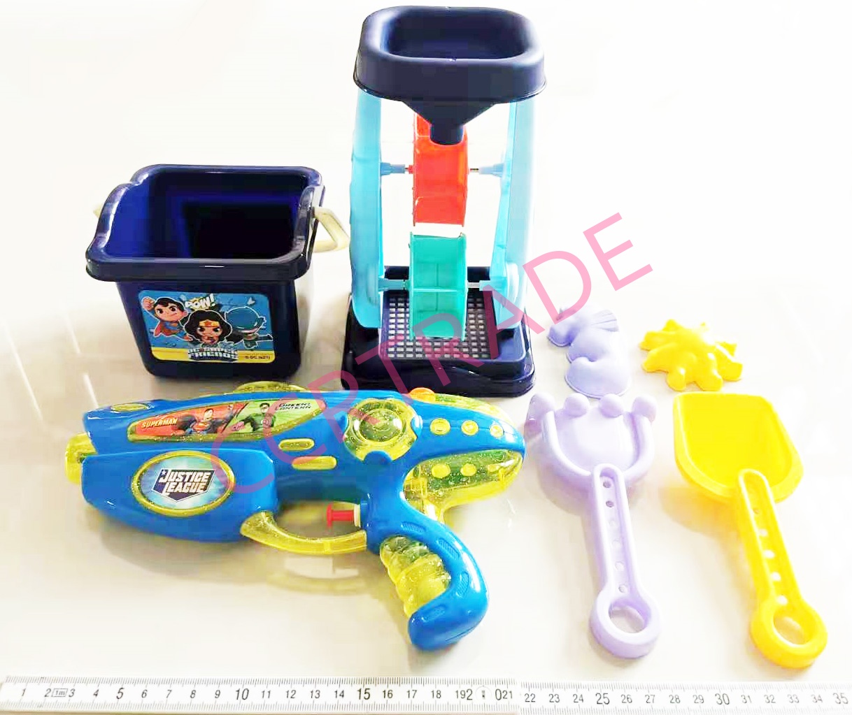 เซ็ทเล่นทราย+ปืนฉีดน้ำ 7 ชิ้นถุงตาข่าย 11x27.5 ซม.(ลิขสิทธิ์แท้)(1x3)