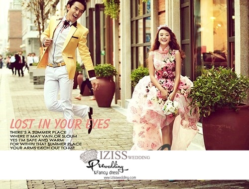 PW040 - **เลิกผลิตค่ะ** ชุดคู่ถ่ายพรีเวดดิ้ง (prewedding dress) & ชุดแต่งงานแฟนซี (Fancy wedding dress)ชายหญิง "ธีมสีชมพู-เหลือง"