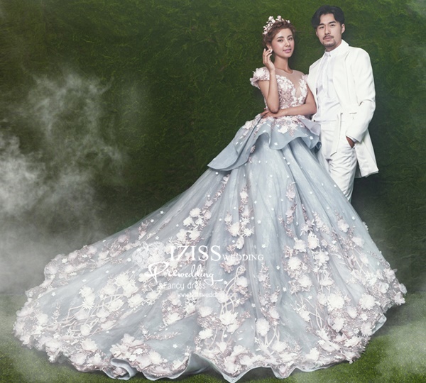 PW475- **พรีออเดอร์เฉพาะชุดผู้หญิง**ชุดแต่งงานแฟนซี ชุดเดรสสีเทาชมพู ชุดถ่ายพรีเวดดิ้ง (prewedding dress) & ชุดแต่งงานแฟนซี (Fancy wedding dress) "ธีมสีเทาชมพู"