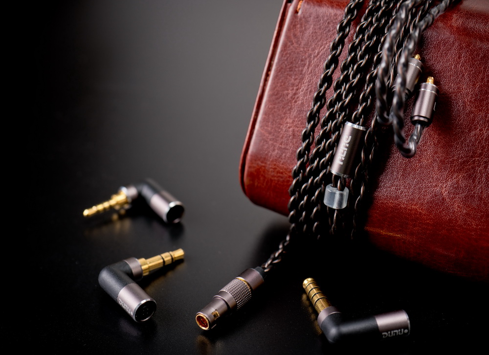 ขาย DUNU CHORD สายถักผสมระหว่าง ทองแดง Furukawa OCC และสายเงิน Neotech สายแบรนด์เกรดพรีเมี่ยม