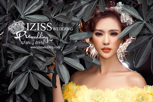 PW235 - **พรีออเดอร์** ชุดคู่ถ่ายพรีเวดดิ้ง (prewedding dress) & ชุดแต่งงานแฟนซี (Fancy wedding dress)ชายหญิง "ธีมสีเหลือง-ส้ม"