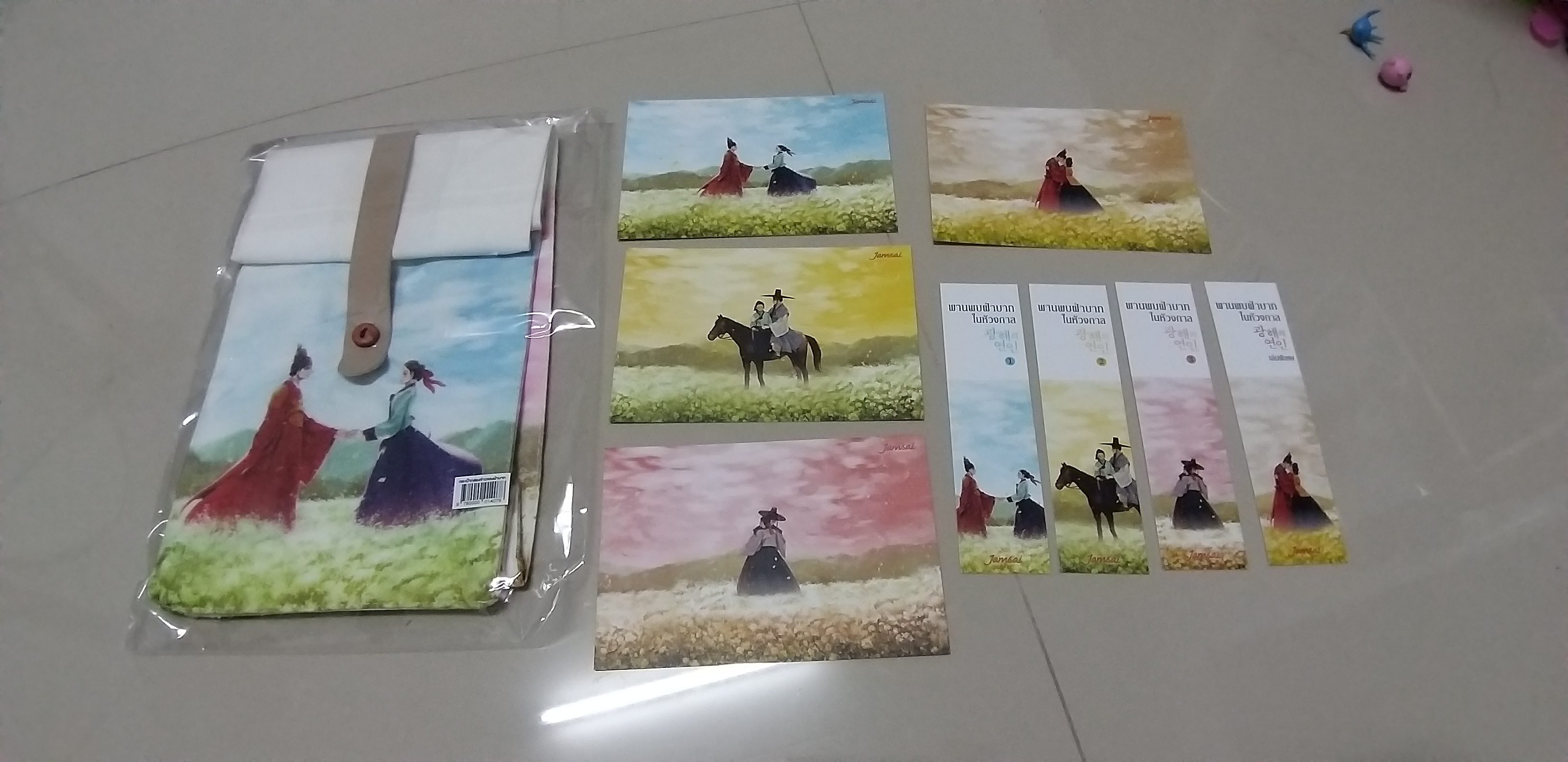 โปส+ที่คั่น+กระเป๋า พานพนฝ่าบาทในห้วงกาล