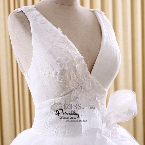 RM011 **งานตัดเกรด A**พรีออเดอร์ชุดราตรีหรูหรา ชุดแต่งงาน ชุดพรีเวดดิ้งสั่งตัดได้ค่ะ งานเกรดพรีเมี่ยม ตัดเย็บปราณีต สวมใส่สวยงามดุจเจ้าหญิง