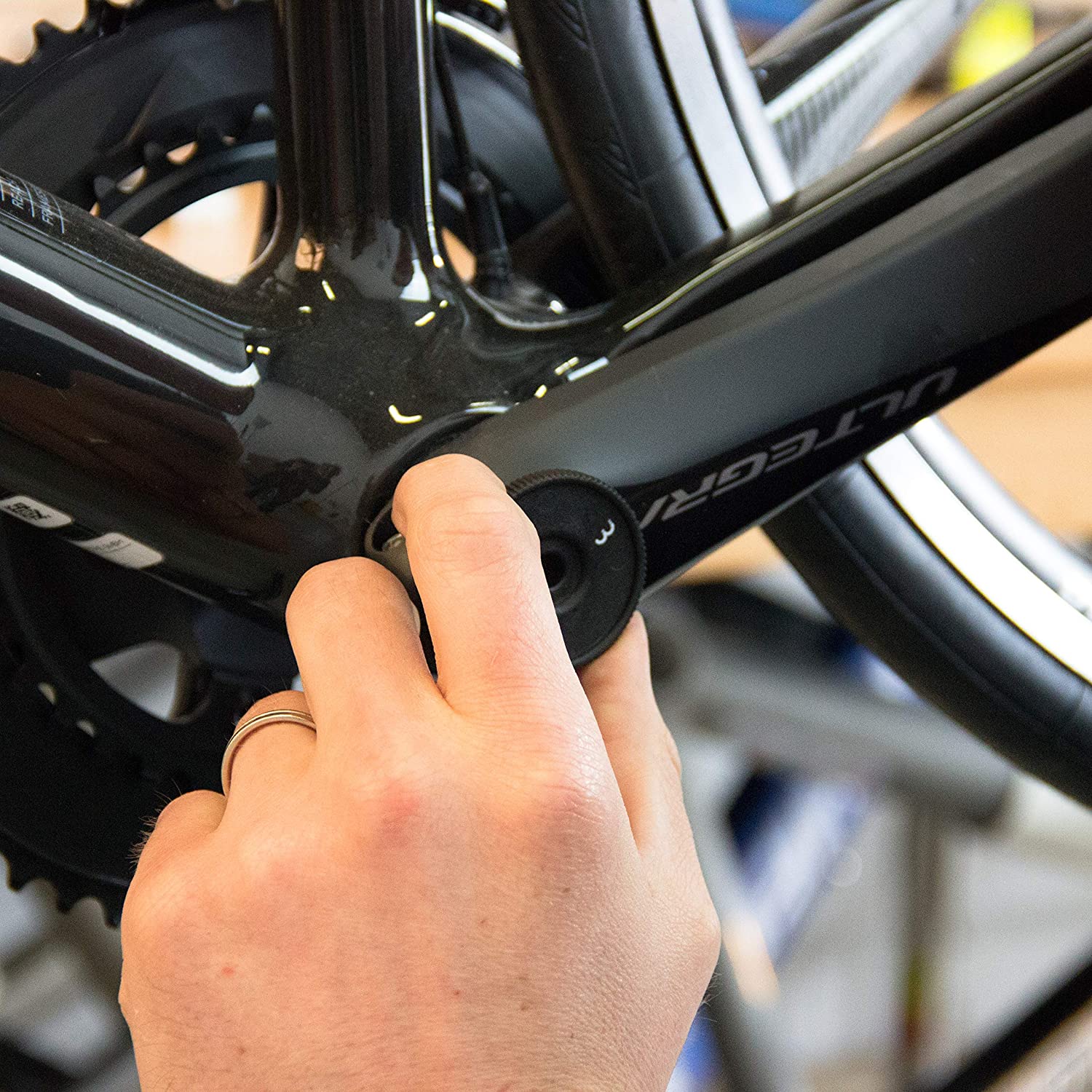 ตัวถอดกะโหลกพร้อมฝาปิด BBB Cycling | Bracket Grip Bracket Tool for Bikes | BTL-27L