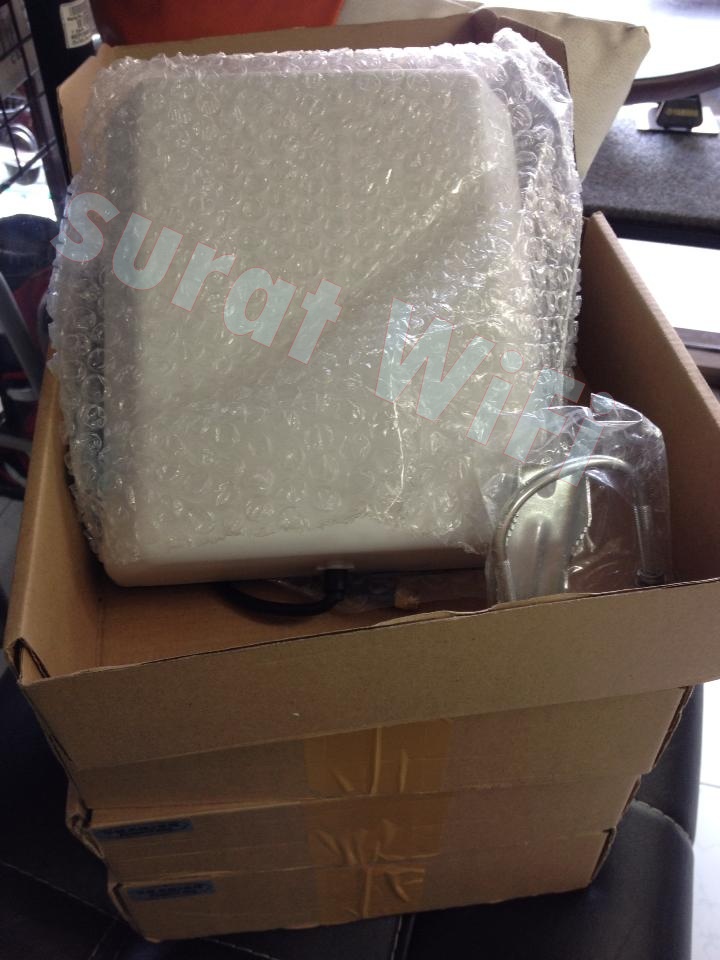 เสา Panel 14 dbi สาย 3 เมตร