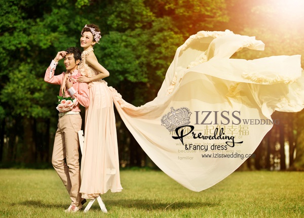 PW173 - Pre order ชุดคู่ถ่ายพรีเวดดิ้ง (prewedding dress) & ชุดแต่งงานแฟนซี (Fancy wedding dress)ชายหญิง "ธีมสีชมพู-โอโรส"