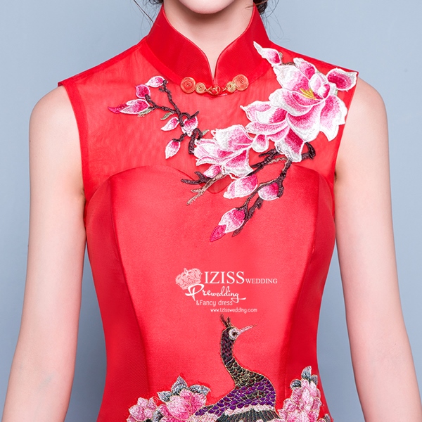 PW448- **พรีออเดอร์สีแดงหางยาว**ชุดกี่เพ้ายาว ชุดยกน้ำชา ชุดถ่ายพรีเวดดิ้ง (prewedding dress) & ชุดแต่งงานแฟนซี (Fancy wedding dress) "ธีมสีแดง"