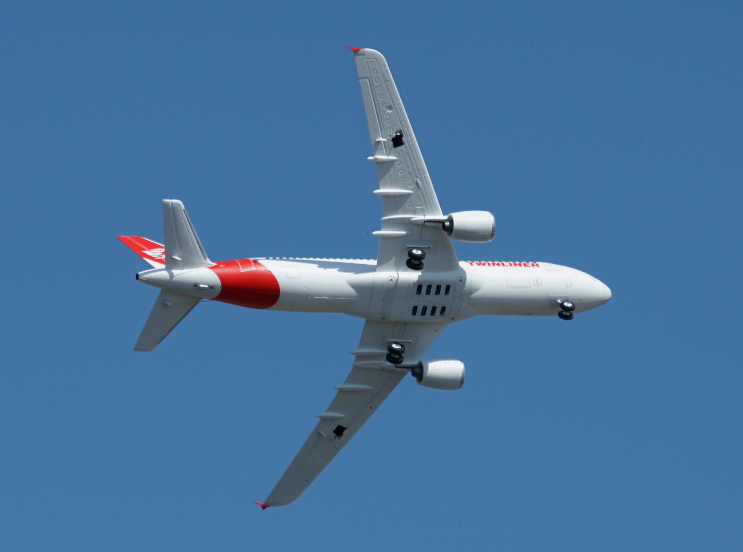 AirBus A-320ฺ EDF JET (PNP) 40MM. TWIN 1100MM.