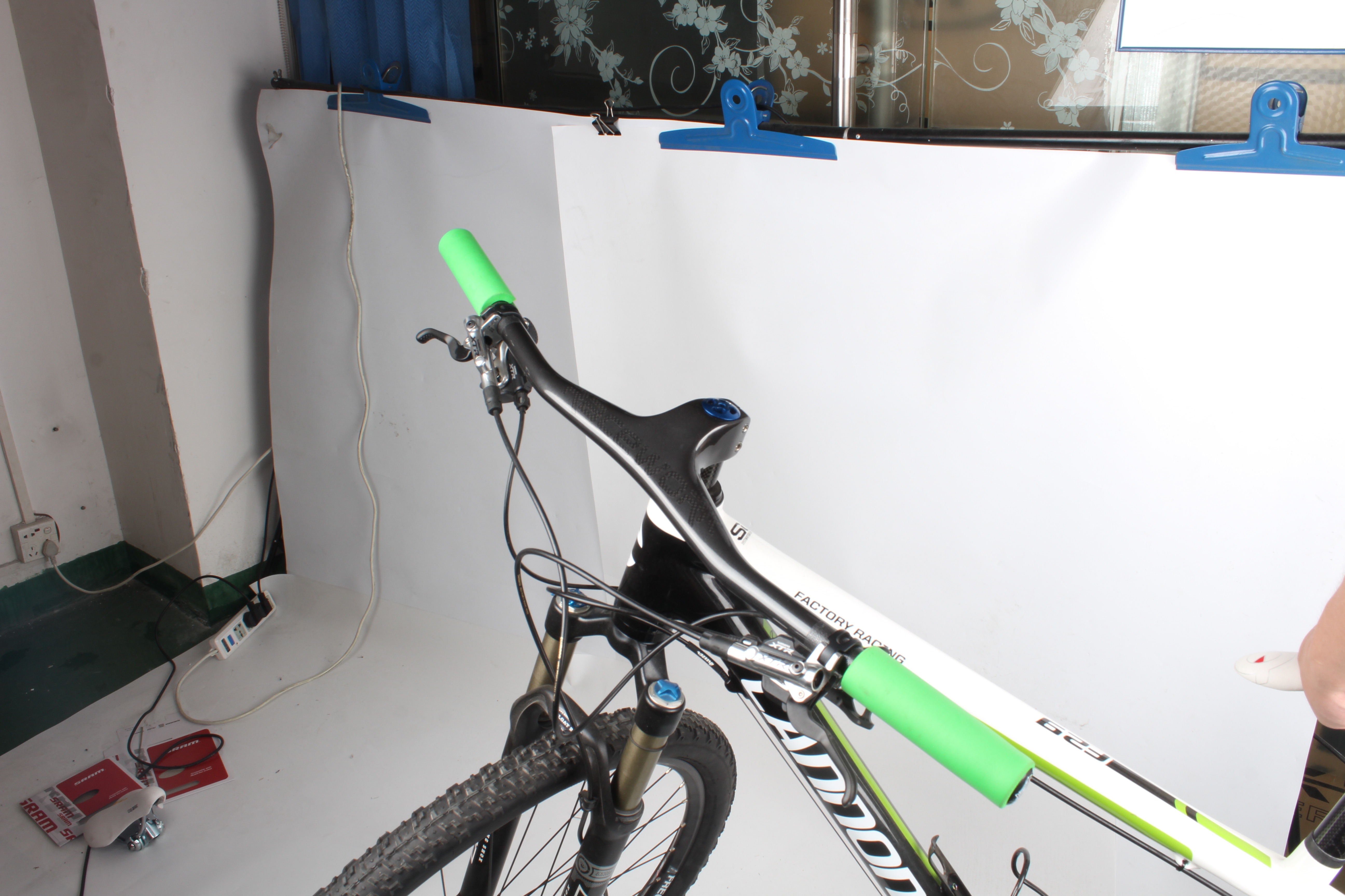 แฮนด์จักรยานเสือภูเขา คาร์บอน แบบอินทริเกตุ RACEWORK mountain bike carbon fiber