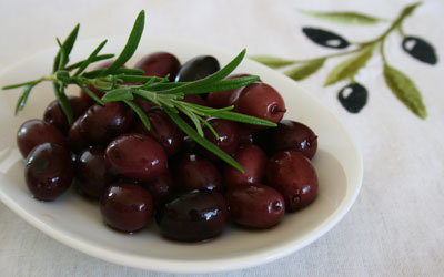 Organic fresh Olive tree seeds / Olea europaea / Edible / Kalamata / Greece