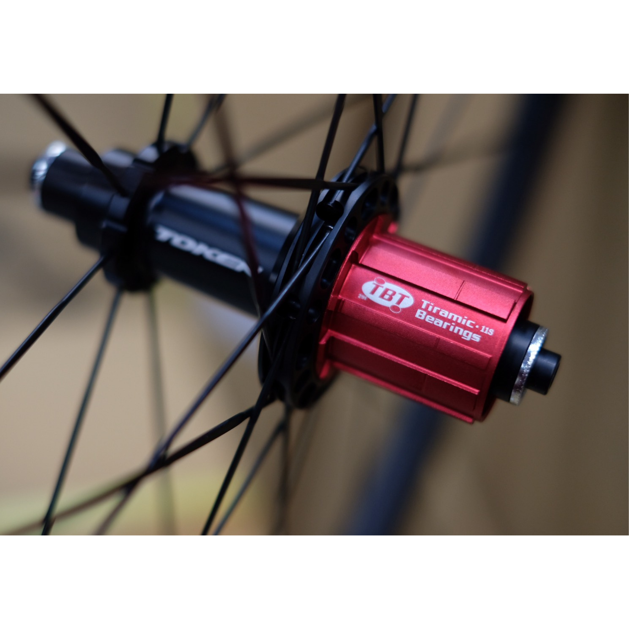 ล้อจักรยานเสือหมอบคาร์บอน TOKEN C45R/C45D แบบเซรามิค FULL CARBON