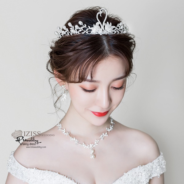 AC022 **พรีออเดอร์**ชุดเทียร่า มงกุฎเพชร ต่างหูและสร้อยคอ ชุดเครื่องประดับเจ้าสาวสวยหรูดุจเจ้าหญิง