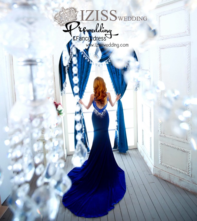 PW289 - **เลิกผลิตค่ะ** ชุดคู่ถ่ายพรีเวดดิ้ง (prewedding dress) & ชุดแต่งงานแฟนซี (Fancy wedding dress)ชายหญิง "ธีมสีน้ำเงิน-แดงเลือดหมู"