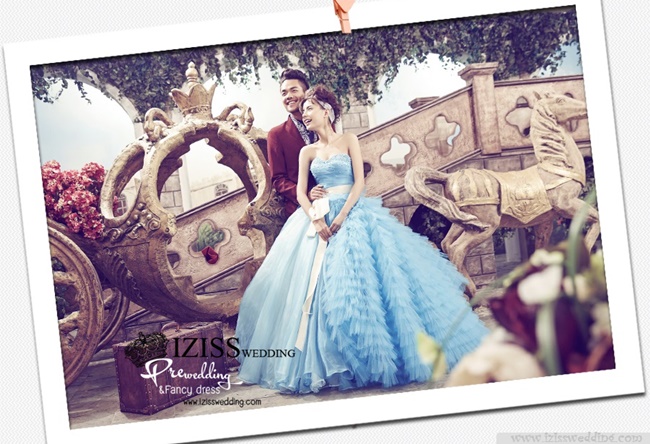 PW263- **พร้อมส่งเฉพาะชุดผู้หญิง** ชุดคู่ถ่ายพรีเวดดิ้ง (prewedding dress) & ชุดแต่งงานแฟนซี (Fancy wedding dress)ชายหญิง "ธีมสีฟ้าน้ำตาลแดง"