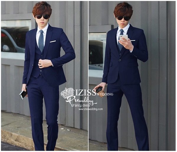 ST049- **พร้อมส่ง**สูทผู้ชายสีน้ำเงินแขนยาว พร้อมกางเกงสีขาว ชุดสูทเจ้าบ่าว สูทแฟนซี ถ่ายพรีเวดดิ้ง & ชุดแต่งงานแฟนซี (Fancy wedding dress) สูทผู้ชายสีน้ำเงิน