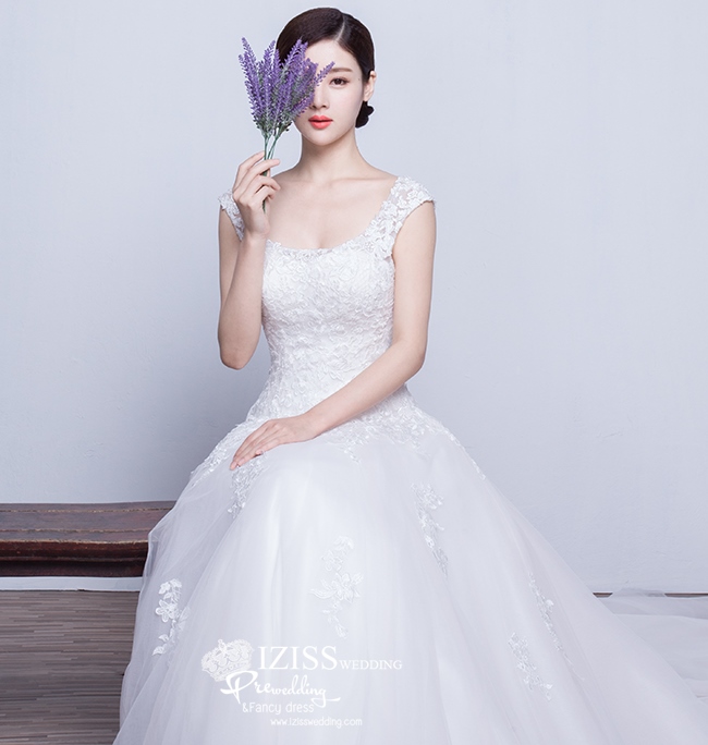 BR155 **พรีออเดอร์**ชุดแต่งงาน&ชุดเจ้าสาวแบบยาวสีขาวเกรดพรีเมี่ยม เปิดไหล่ มีแขน หรูหราน่ารัก สวยโดดเด่นไม่ซ้ำใคร
