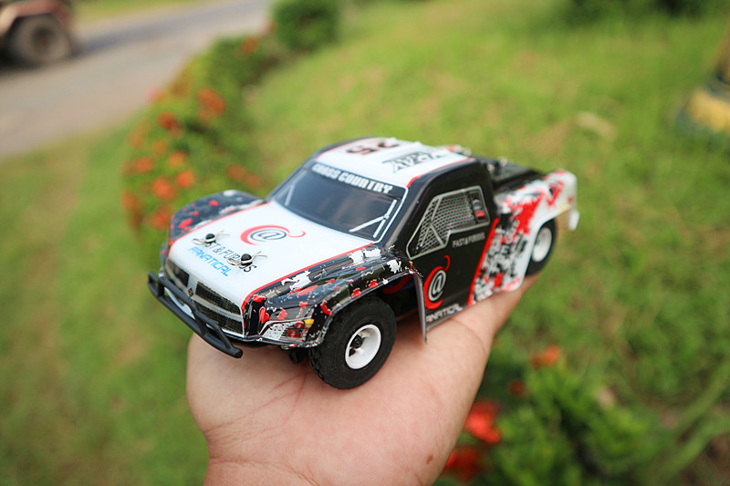 WL-K999 Mini Rc Car 1:28 Hi-Speed 30Km/h