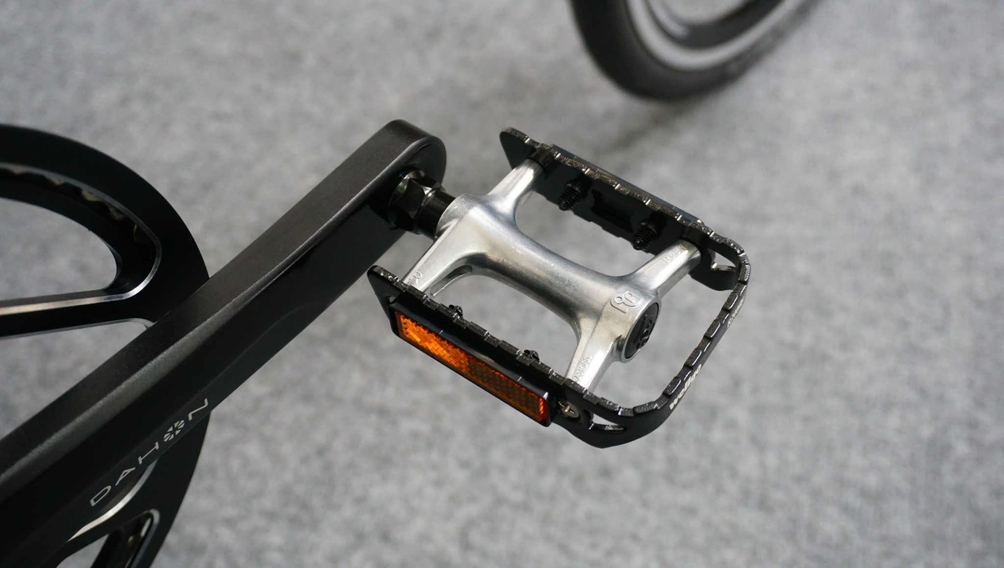 DAHON : MU LX จักรยานพับได้รุ่นท็อป 20" 11 สปีด