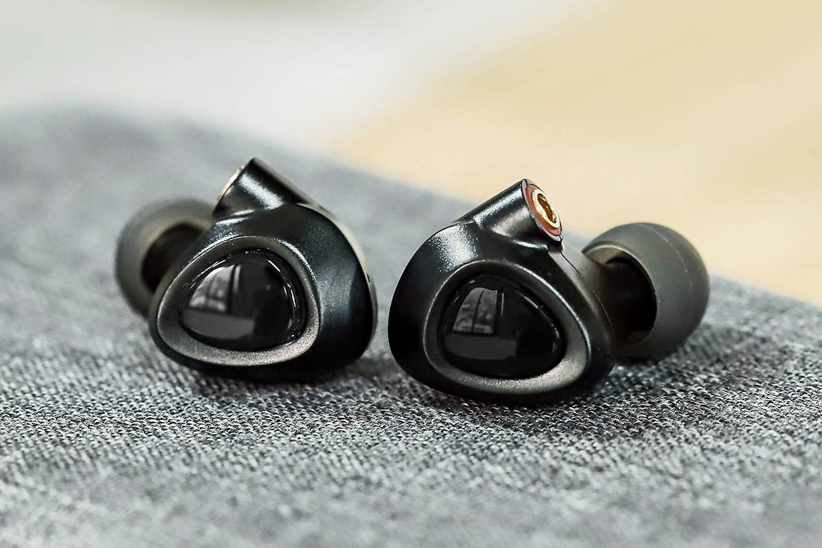 ขาย SHANLING ME100 หูฟัง Dynamic ถอดสายได้ รองรับ Hi-Res บอดี้อลูมีเนียม พร้อมสายถัก OFC 8แกน