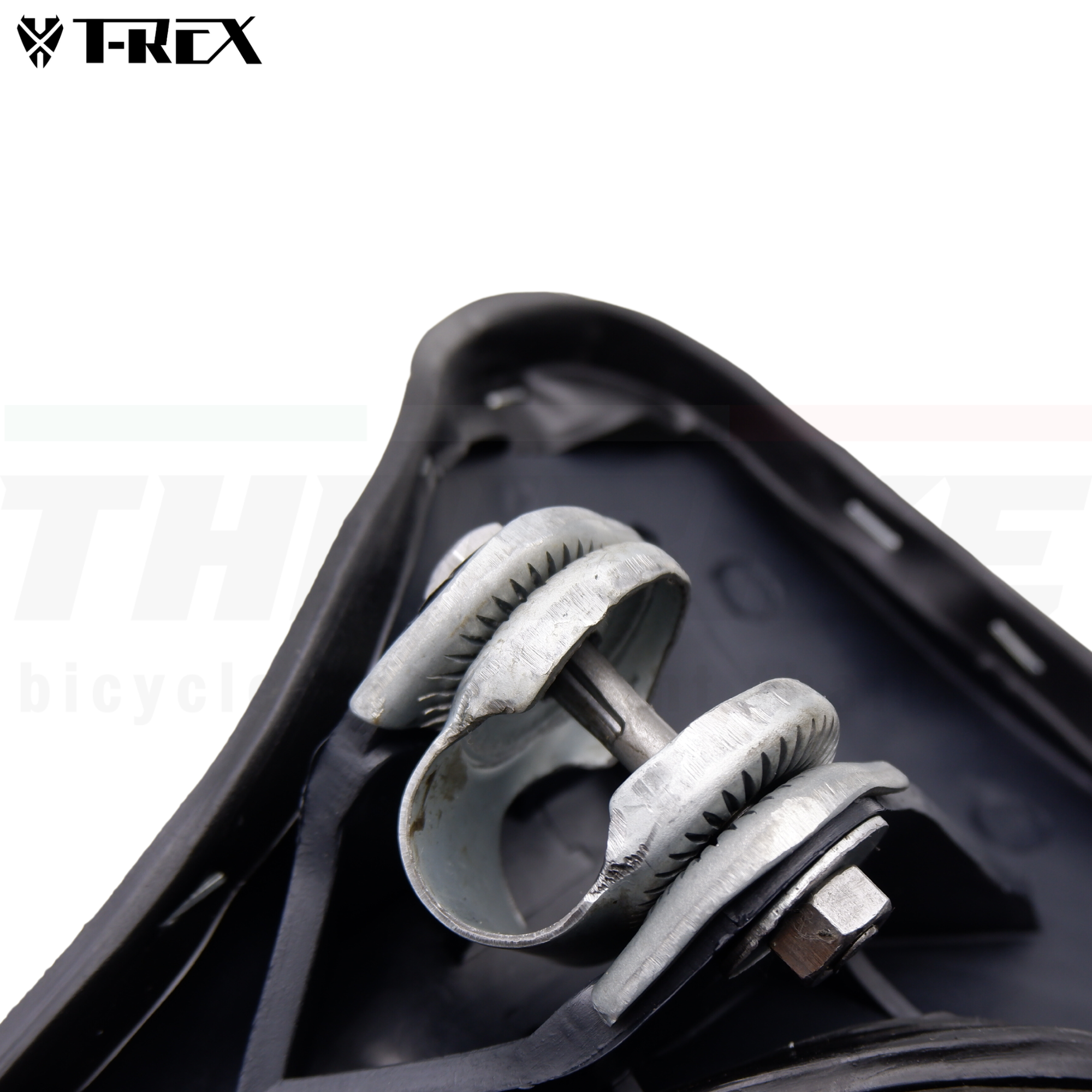 อานจักรยานเสือภูเขา NEWFAST 01 มีประกับจับหลักอาน