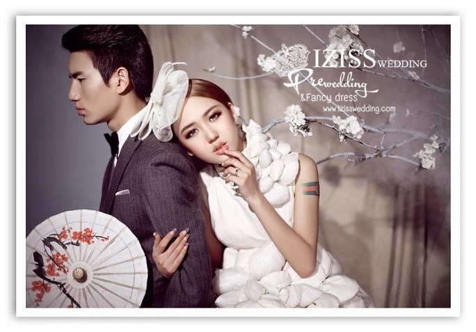 PW027 - **เลิกผลิตค่ะ** ชุดคู่ถ่ายพรีเวดดิ้ง (prewedding dress) & ชุดแต่งงานแฟนซี (Fancy wedding dress)ชายหญิง "ธีมสีขาว-ดำ"