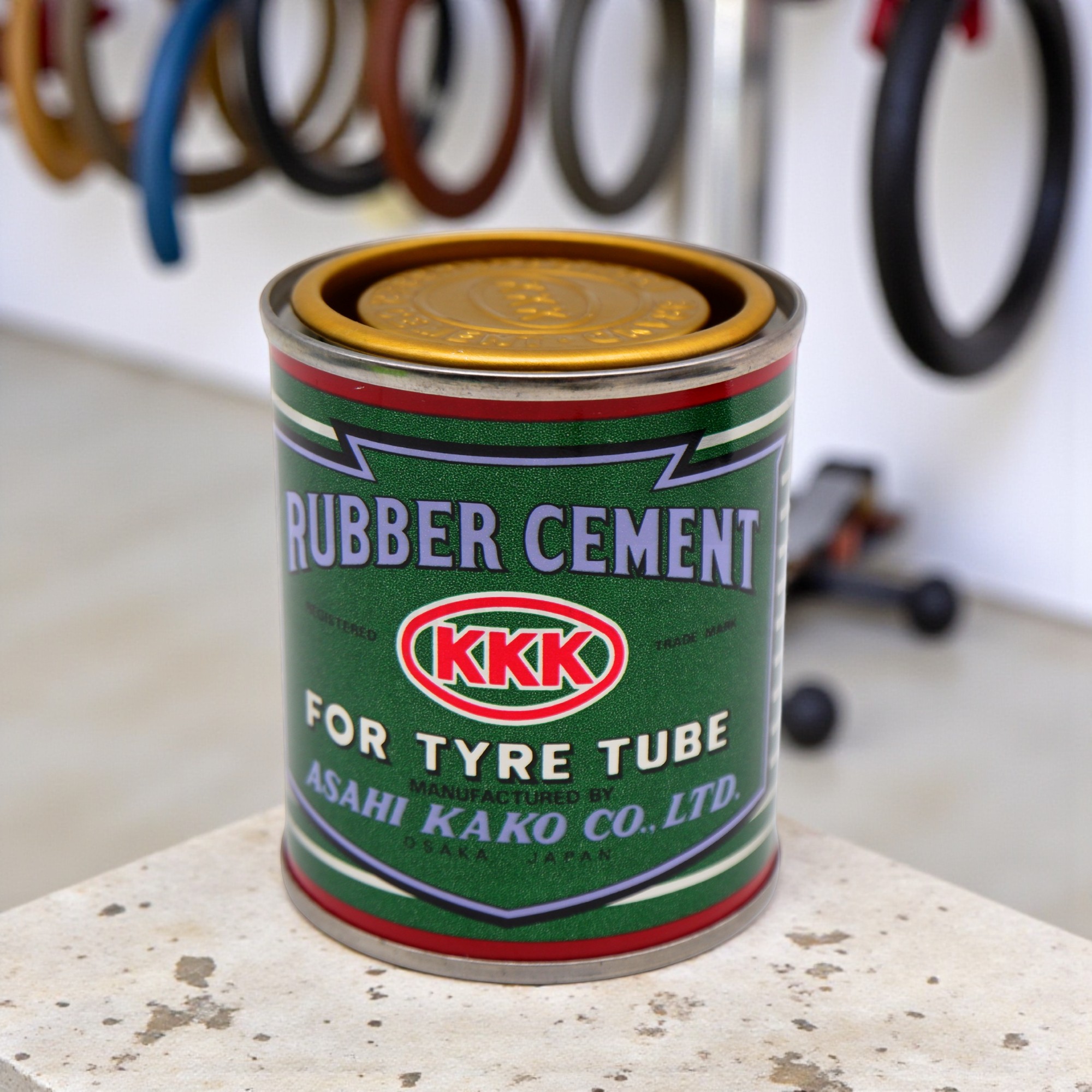 กาวสำหรับปะยางจักรยาน มอเตอร์ไซด์ รถยนต์ ขนาด 80 กรัม ยี่ห้อ KKK (3K)