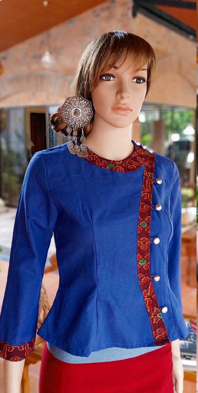 เสื้อผ้าไทยสีน้ำเงินเดินเทป #เสื้อผ้าฝ้ายสีน้ำเงินคอจีน เสื้อ #เสื้อทำงานผ้าไทยสีน้ำเงินคอจีน #เสื้อผ้าฝ้ายสีน้ำเงินแขนสามส่วนแต่งกุ้นเทป