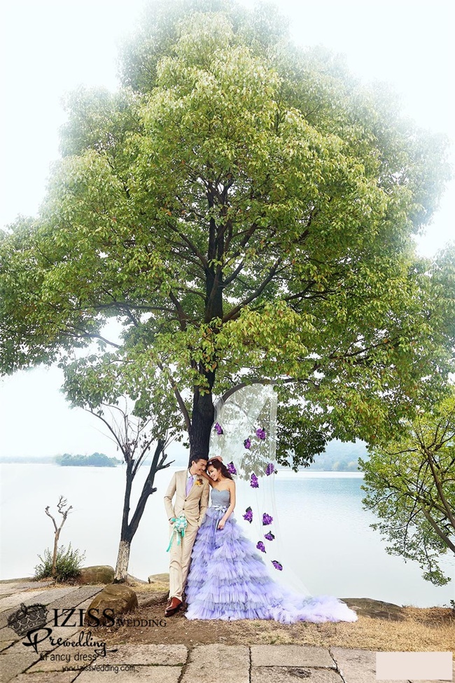 PW253 **พรีออเดอร์**ชุดคู่ถ่ายพรีเวดดิ้ง (prewedding dress) & ชุดแต่งงานแฟนซี (Fancy wedding dress)ชายหญิง "ธีมสีม่วงน้ำตาล"