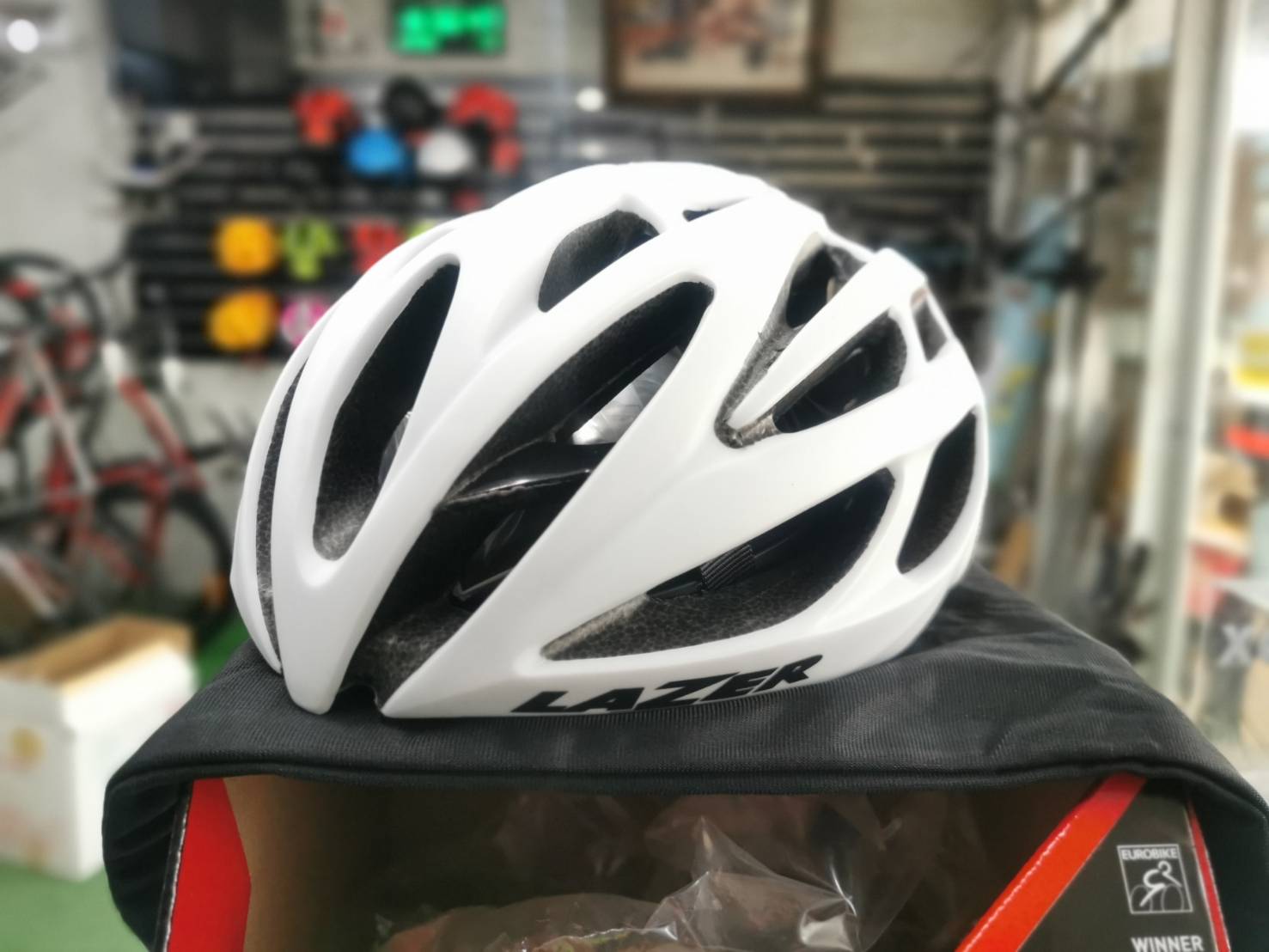 หมวกกันน็อคจักรยาน LAZER รุ่น 02