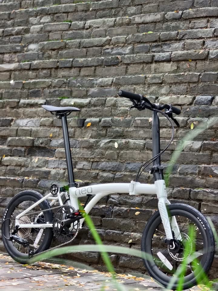 Java : NEO จักรยานพับได้ แบบม้วนหาง 9 สปีด ดิสเบรกน้ำมัน น้ำหนักเบา