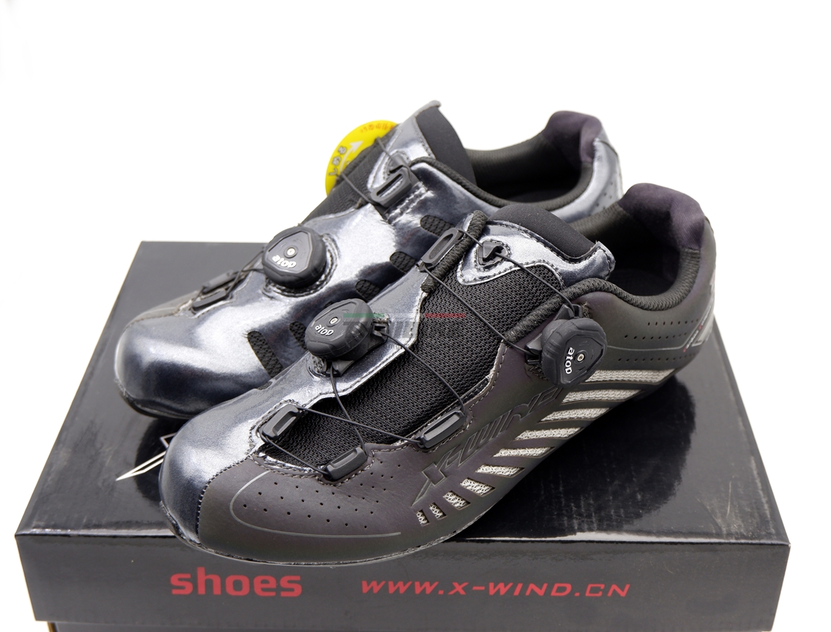 รองเท้าจักรยานเสือหมอบพื้นคาร์บอน X-WIND รุ่น PHANTOM ROAD