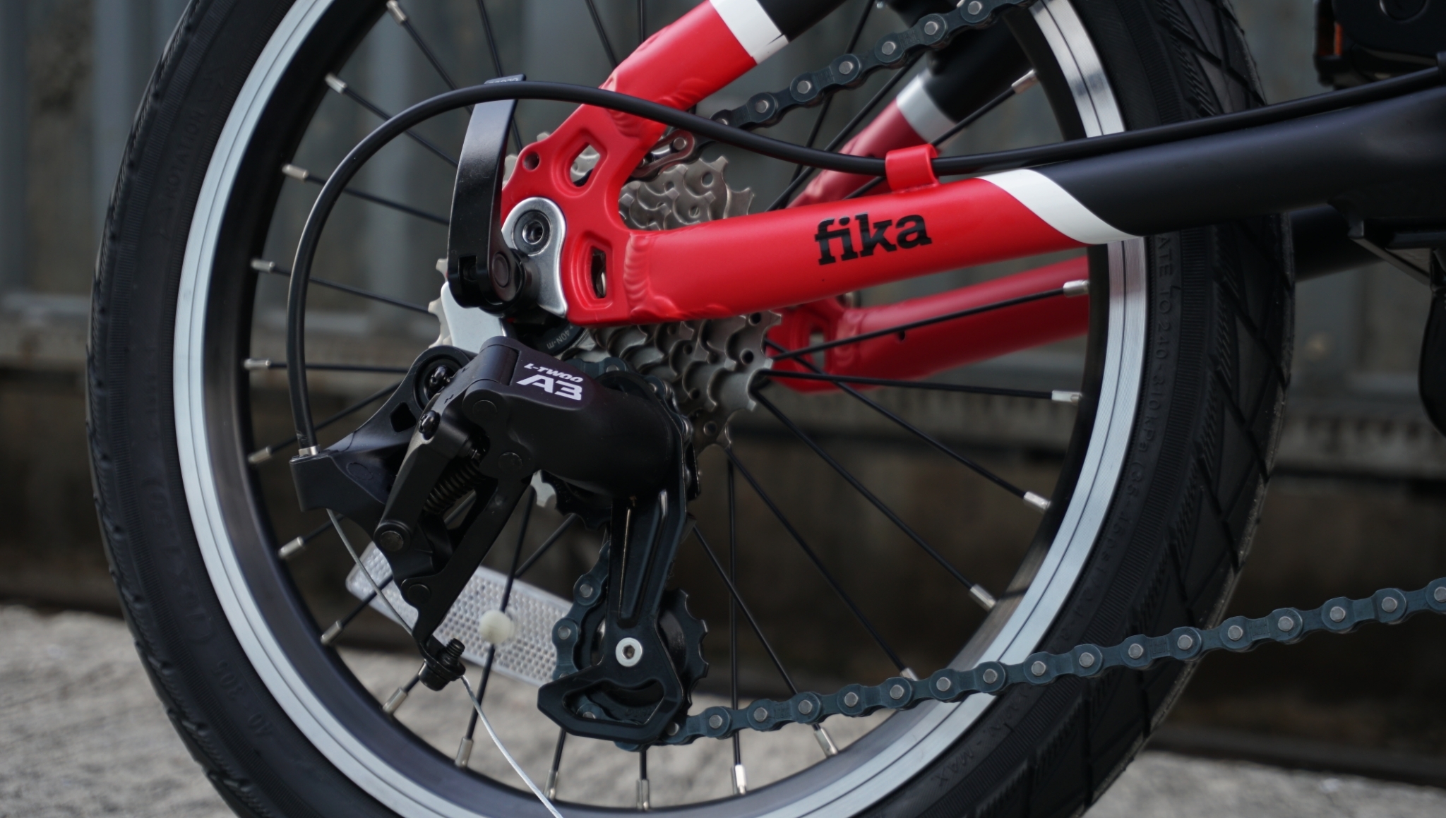 Fika ARABI จักรยานพับได้ ล้อ 16" 8 สปีด น้ำหนักเบาเพียง 9.8 กก.