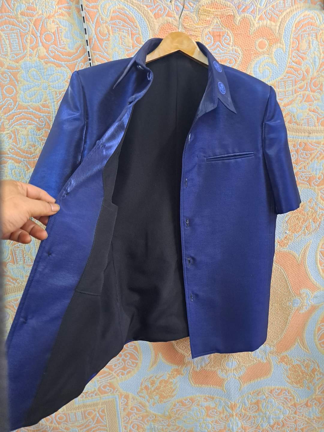 #เสื้อสูทชายลายสีกรมท่า #เสื้อสูทชายไหมิตาลี #สูทผ้าไทยชาย #ซาฟารีผ้าไทยชาย #สูทผ้าไหม, #สูทผ้าไทย #ซาฟารีชาย