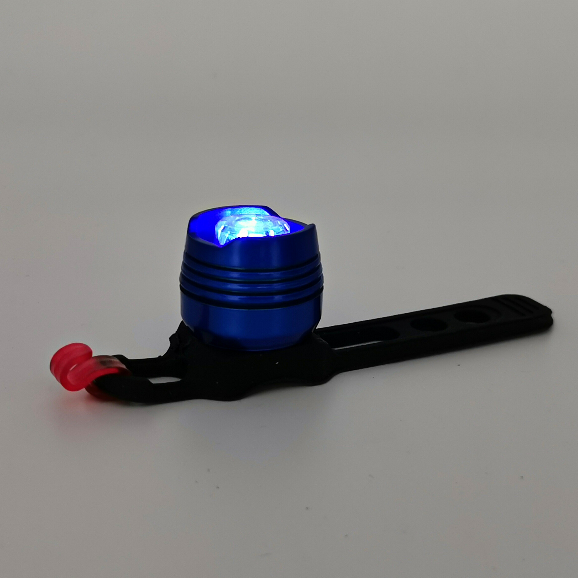 ไฟท้ายจักรยาน TAG-B ไฟติดหมวกจักรยาน ใช้ถ่าน CR2032