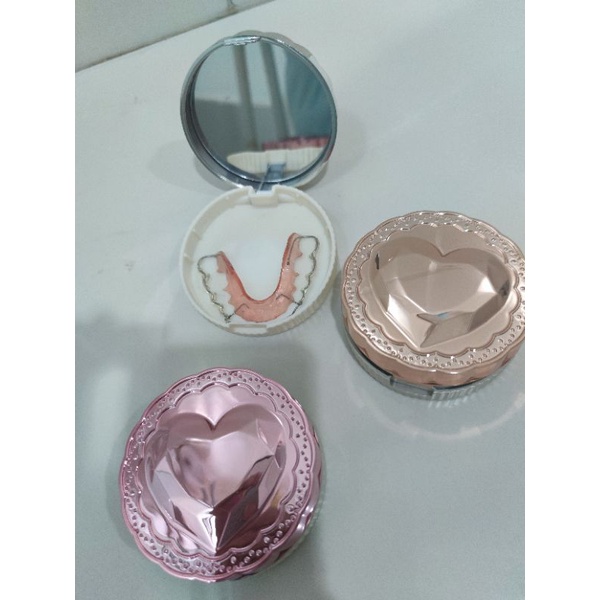 กล่องรี กล่องใส่รีเทนเนอร์ มีกระจก 🌊ลายหัวใจเมทาลิก❤️ สวยหรู กล่องรีเทนเนอร์ พร้อมส่งจากไทย