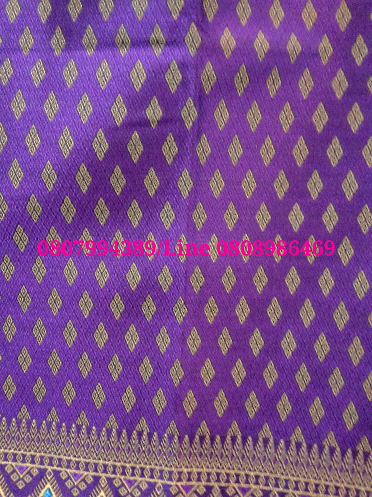 ผ้าซิ่นสำเร็จรูปผ้าซิ่นลาวแบบป้ายเลื่อนตะขอ ผ้าถุงสำเร็จรูป ผ้าซิ่นตีนจกไหมลาวสีม่วงเมทอลลิค