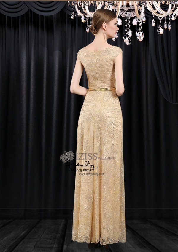 T005**พรีออเดอร์เดรสสีทอง**ชุดราตรียาวสีทองทั้งชุด แขนสั้นเต่อ เล่นดีเทลตกแต่งแถบสีทองนูนบนลายผ้า ชุดเข้ารูป พร้อมเข็มขัดสวยหรู งานเกรดพรีเมี่ยม ไฮโซมากๆ ค่ะ