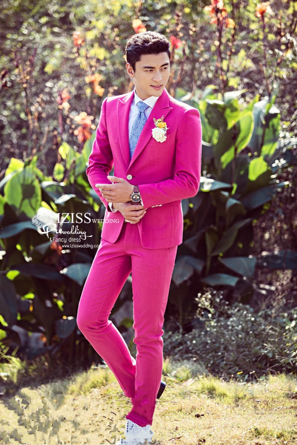 ST099 **พร้อมส่ง **สูทผู้ชายสีชมพูเข้มแขนยาว พร้อมกางเกง ชุดสูทเจ้าบ่าว สูทแฟนซี ถ่ายพรีเวดดิ้ง & ชุดแต่งงานแฟนซี (Fancy wedding dress) สูทผู้ชายสีชมพูเข้ม